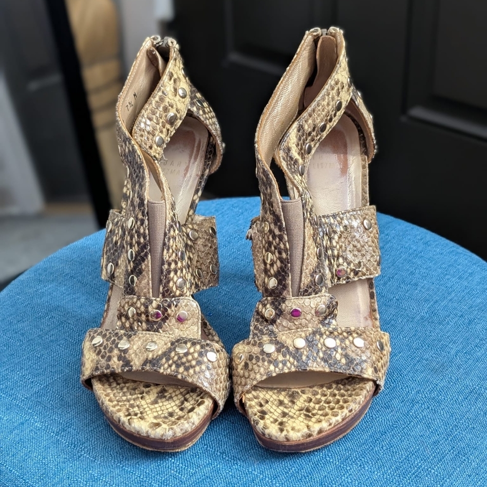 Stuart Weitzman Women's Airforce Snakeskin Heels size 7 1/5 - Picture 5 of 10